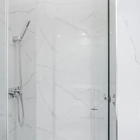 아파트 Guestready - A Modern Haven In The Centre *