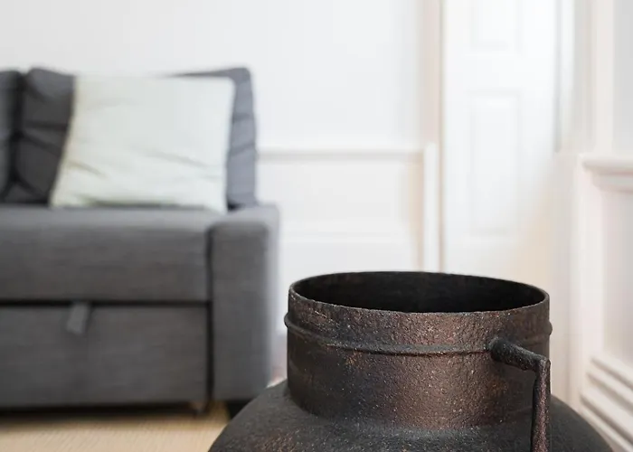 Daire Guestready - A Modern Haven In The Centre